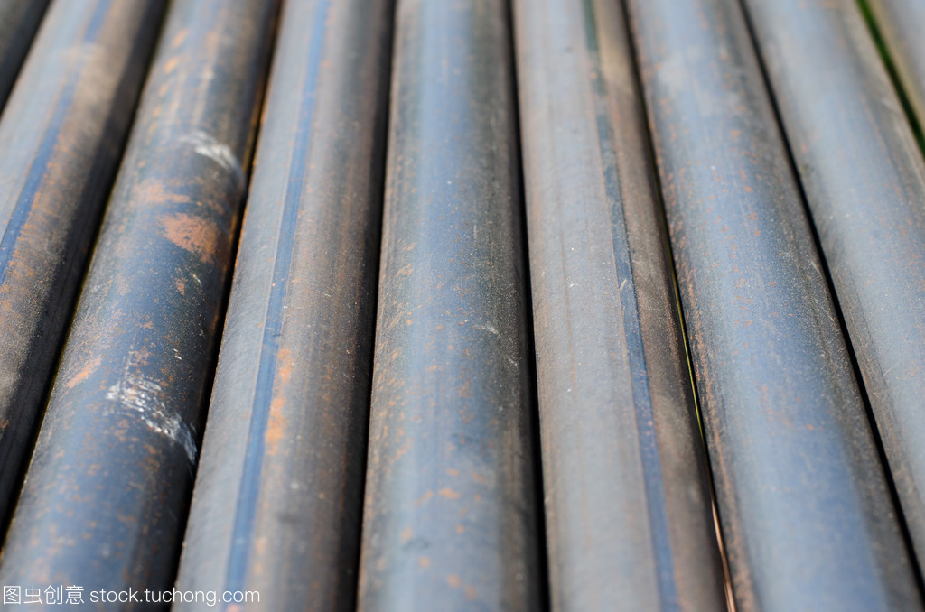 钢管的多样世界 从制造工艺到广泛应用